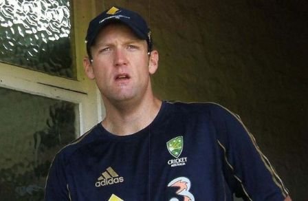 Australian all-rounder Cameron White announces retirement from all professional cricket