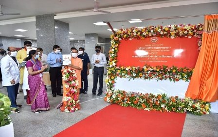 UP CM Yogi Adityanath inaugurates dedicated 400 bed COVID hospital in Noida