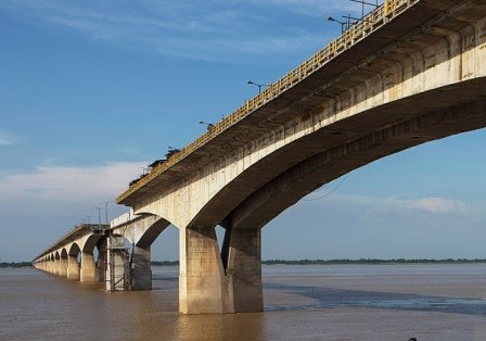 Nitin Gadkari inaugurates  refurbished upstream carriageway of Mahatma Gandhi bridge over river Ganga in Bihar