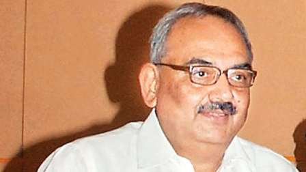 Government sets up committee to study calls for giving interest relief on bank loans; Head- Rajiv Mehrishi