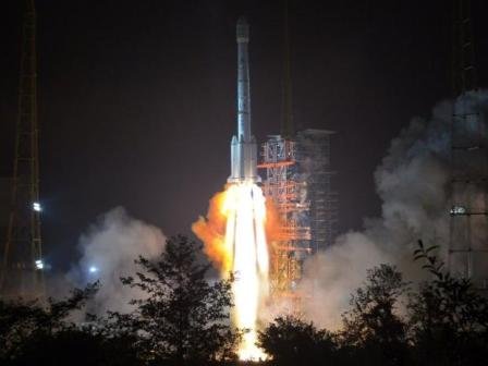 China successfully launches 13 satellites into orbit with a single rocket, including 10 from Argentina