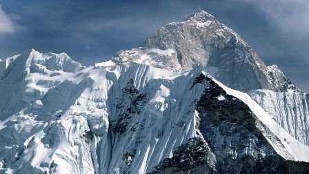 Mt Everest declared 86 cm taller by Nepal and China