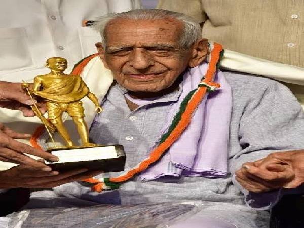 Noted Freedom fighter HS Doreswamy passes away at 103