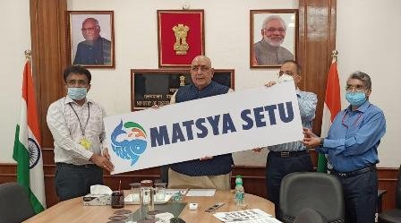 Centre launches 'Matsya Setu' mobile app for Indian aqua farmers